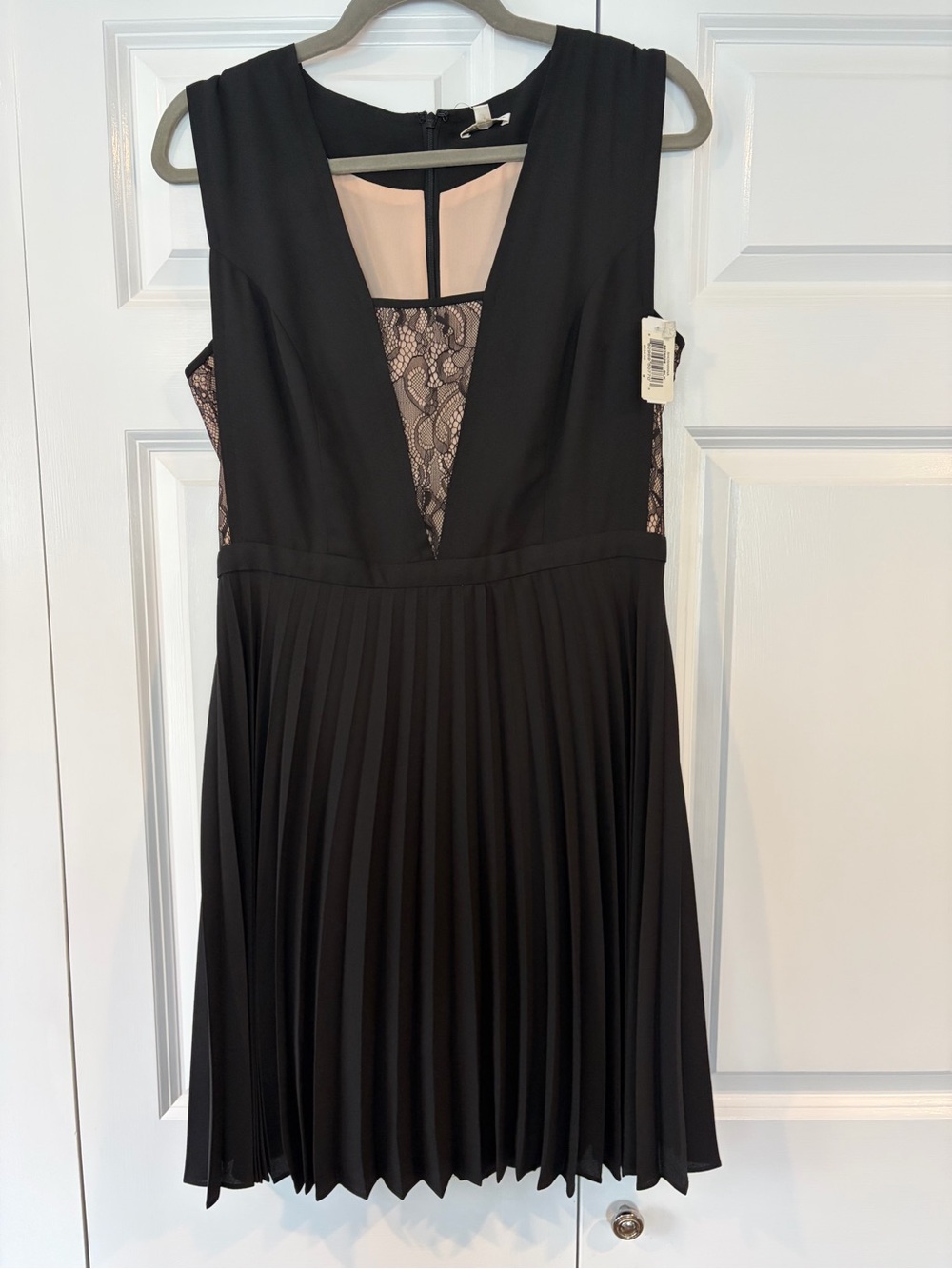 NWT Shoshanna Black Lace-Panel Pleated Women's Dress